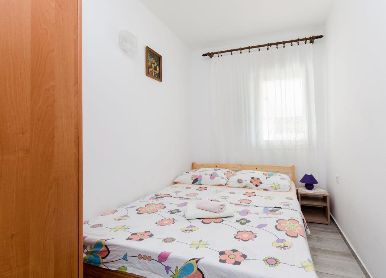 Apartments Danica Lopar Exterior photo
